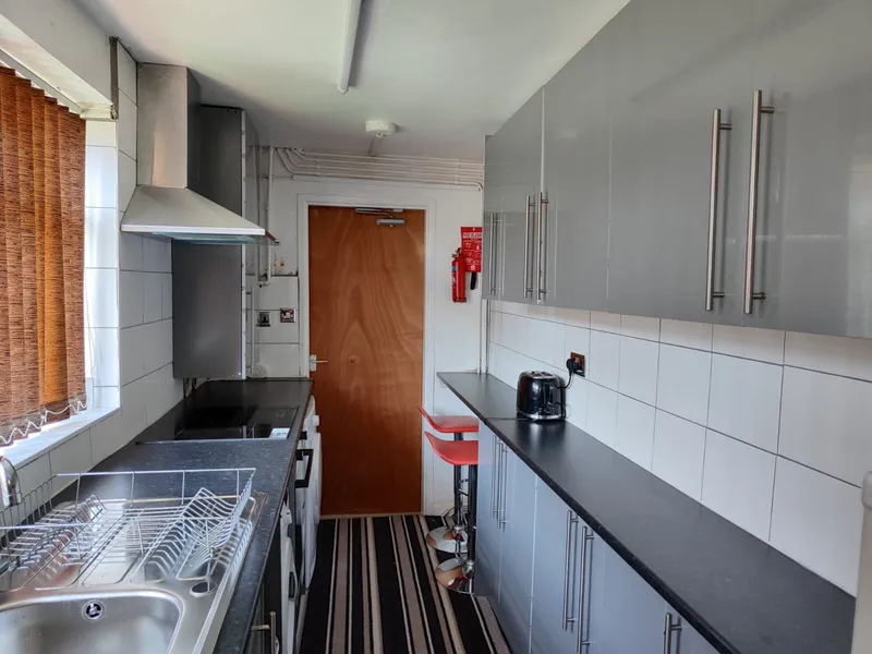 1 Spare room, 2 bed House - Norwood Road NG7 - Image 6